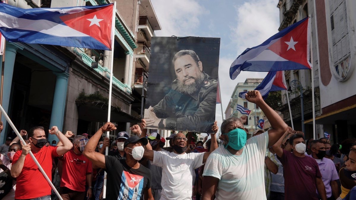 Cubans demonstrate to defend the socialist government and the revolution.